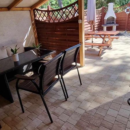 Pod Zaglami Apartamento Pobierowo Exterior foto