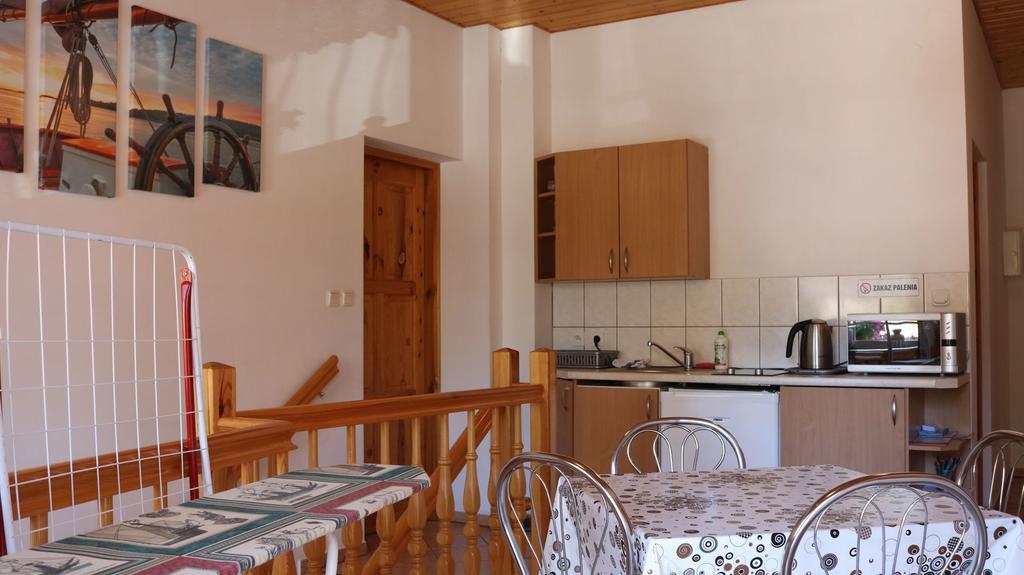 Pod Zaglami Apartamento Pobierowo Exterior foto